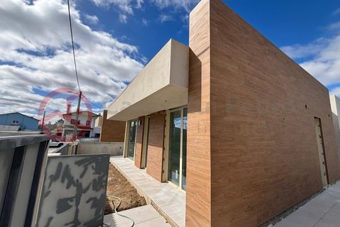 Villa i Corroios, Setubal, Corroios - € 650.000 | Ref: 4886CF4 - foto 11