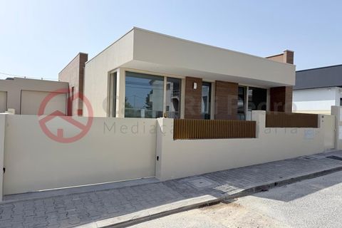 Villa i Corroios, Setubal, Corroios - € 650.000 | Ref: 4886CF4 - foto 42