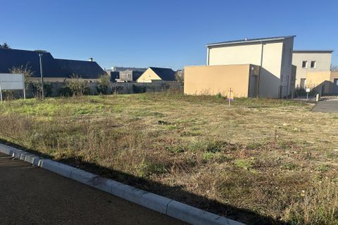 Helårsgrund i Saumur, Maine-et-Loire, Saumur - € 30.200 | Ref: LA10032026DDD - foto 1