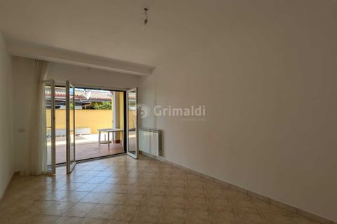 Villa i Anzio, Rome, Anzio - € 199.000 | Ref: G443 - foto 9
