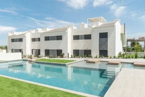 Bungalou a Torrevieja, Alicante, Torrevieja - € 340.000 | Ref: 467008 [COMPLEX: 24011] - foto 2