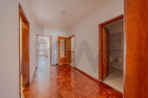 Apartament a Carnaxide, Lisbon, Carnaxide - € 1.650/mes | Ref: KWPT-026943 - foto 11