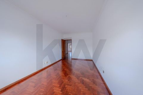 Apartament a Carnaxide, Lisbon, Carnaxide - € 1.650/mes | Ref: KWPT-026943 - foto 19