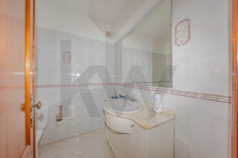 Apartament a Carnaxide, Lisbon, Carnaxide - € 1.650/mes | Ref: KWPT-026943 - foto 25