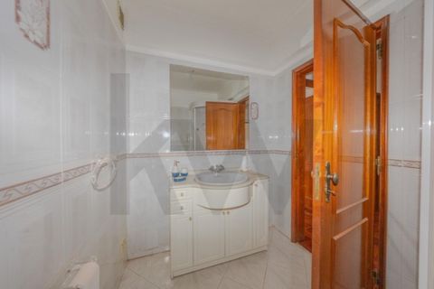 Apartament a Carnaxide, Lisbon, Carnaxide - € 1.650/mes | Ref: KWPT-026943 - foto 27