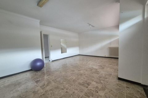 Erhvervsejendom i Contes, Alpes-Maritimes, Contes - € 235.000 | Ref: getkey_u_519106058 - foto 1