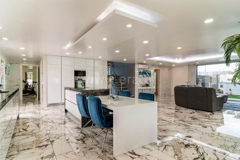 Villa i Almada, Setubal, Almada - € 1.150.000 | Ref: 120260039 - foto 11