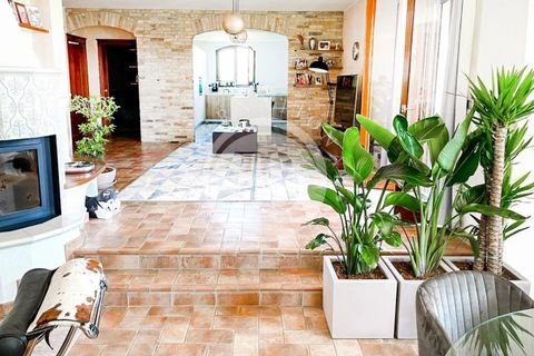 Villa a Morro d'Oro, Teramo, Morro d'Oro - € 1.500.000 | Ref: DL 11 - foto 14
