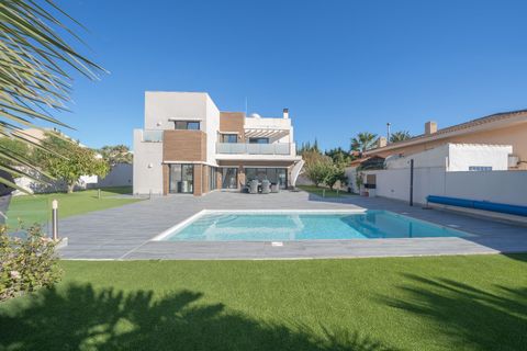 Villa i Orihuela, Alicante, Orihuela - € 1.150.000 | Ref: 777d3db6-65be-49e5-a - foto 2