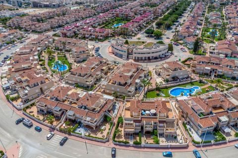 Rækkehus i Playa Flamenca, Alicante, Playa Flamenca - € 309.000 | Ref: 200-4680 - foto 2