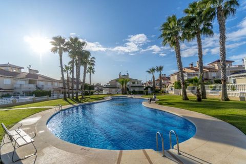 Rækkehus i Playa Flamenca, Alicante, Playa Flamenca - € 309.000 | Ref: 200-4680 - foto 34
