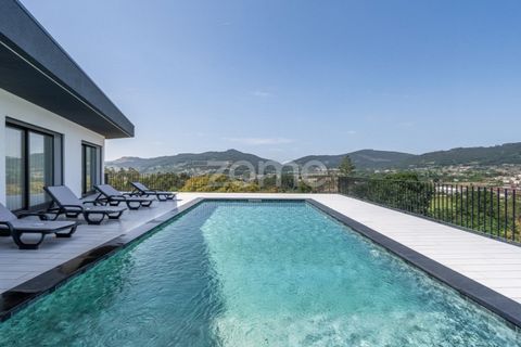 Villa i Guimaraes, Braga, Guimaraes - € 799.000 | Ref: ZMPT586770 - foto 28