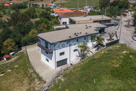 Villa i Guimaraes, Braga, Guimaraes - € 799.000 | Ref: ZMPT586770 - foto 42