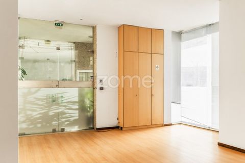 Erhvervsejendom i Valongo, Porto, Valongo - € 145.000 | Ref: ZMPT586625 - foto 8