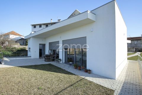 Villa i Paranhos, Porto, Paranhos - € 739.000 | Ref: ZMPT585893 - foto 3