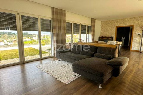 Villa i Paranhos, Porto, Paranhos - € 739.000 | Ref: ZMPT585893 - foto 12