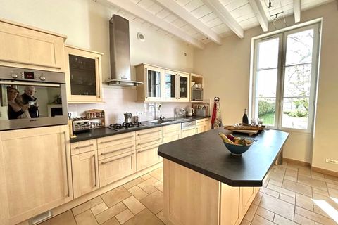 Villa a Mirambeau, Charente-Maritime, Mirambeau - € 449.000 | Ref: 9544A - foto 4