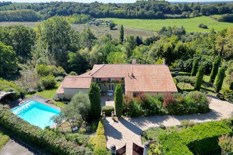 Villa i Branne, Gironde, Branne - € 742.000 | Ref: 9720A - foto 1