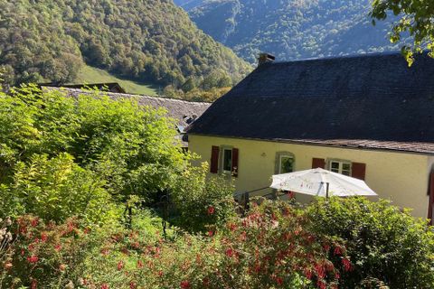 Villa in Bedous, Pyrenees-Atlantiques, Bedous - € 275.000 | Ref: 9733A - foto 1