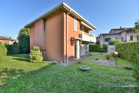 Villa a Erba, Como, Erba - € 380.000 | Ref: erbavillasingola - foto 2