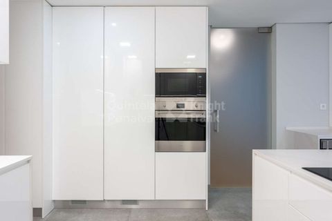 Lejlighed i Carcavelos, Lisbon, Carcavelos - € 1.410.000 | Ref: PROP-028339 - foto 11