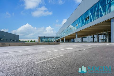 L'establiment comercial a Settala, Milan, Settala - € 31.730/mes | Ref: 565444 - foto 9