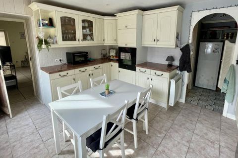Villa i Bresdon, Charente-Maritime, Bresdon - € 199 900 | Ref: D184E6E81B544401 - foto 4