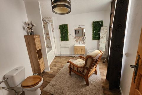 Villa i Confolens, Charente, Confolens - € 66.000 | Ref: 174F8EEF9CC54883 - foto 4