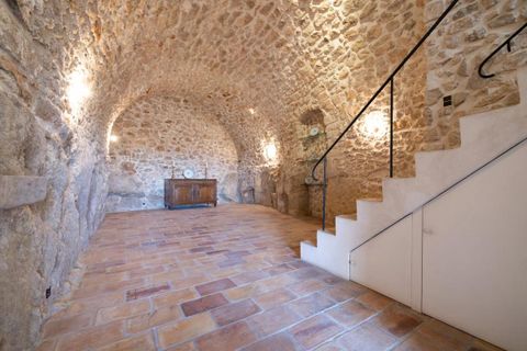 Landsbyhus i Chateauneuf-Grasse, Alpes-Maritimes, Chateauneuf-Grasse - € 750.000 | Ref: 12030403983 - foto 2