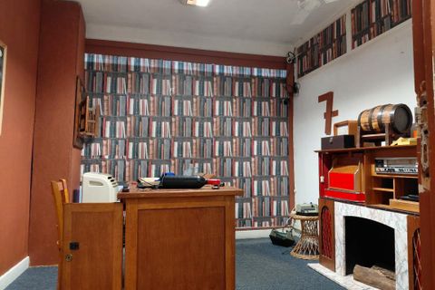 Erhvervsejendom i Aurillac, Cantal, Aurillac - € 83.500 | Ref: EC6B0524AA844179 - foto 3