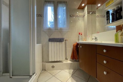 Leilighet i Aurillac, Cantal, Aurillac - € 81 500 | Ref: A3E7F1B6A8D04E7B - foto 5