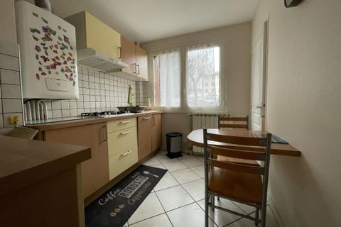 Leilighet i Aurillac, Cantal, Aurillac - € 81 500 | Ref: A3E7F1B6A8D04E7B - foto 7