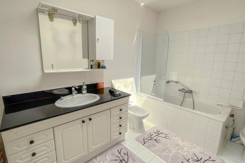 Villa i Suresnes, Hauts-de-Seine, Suresnes - € 1.150.000 | Ref: 1CA29FB20A69441B - foto 9