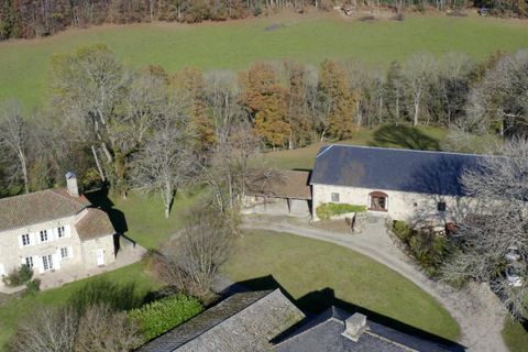Villa a Figeac, Lot, Figeac - € 1.272.000 | Ref: 70E459F251794597 - foto 4