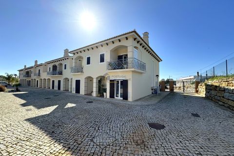 Villa i Albufeira, Faro, Albufeira - € 489.000 | Ref: HO128 - foto 1