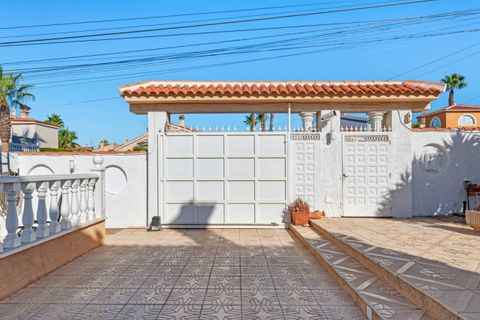 Villa a Ciudad Quesada, Alicante, Ciudad Quesada - € 540.000 | Ref: 200-4681 - foto 36
