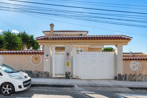 Villa a Ciudad Quesada, Alicante, Ciudad Quesada - € 540.000 | Ref: 200-4681 - foto 37