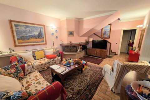 Villa i Massa E Cozzile, Pistoia, Massa E Cozzile - € 360.000 | Ref: 1692 - foto 1