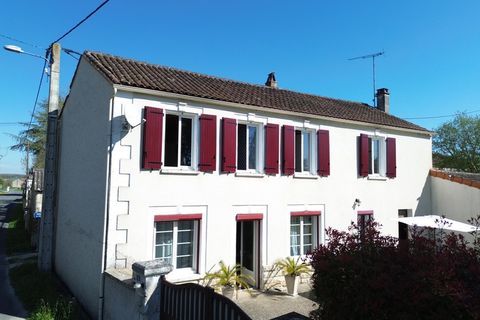 Villa a Luxe, Charente, Luxe - € 199.000 | Ref: 830039705038 - foto 3