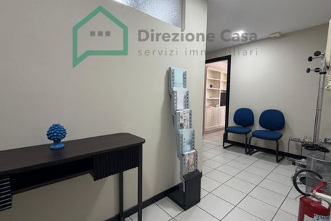 Erhvervsejendom i Naples, Naples, Naples - € 219.000 | Ref: CENTRO DIREZIONALE - foto 2