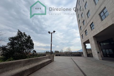 Erhvervsejendom i Naples, Naples, Naples - € 219.000 | Ref: CENTRO DIREZIONALE - foto 6