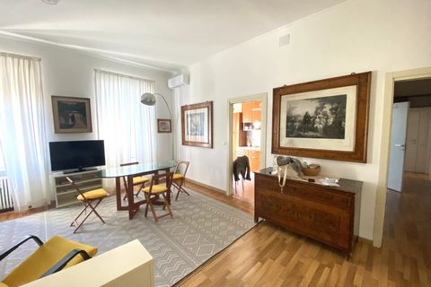Apartament a Como, Como, Como - € 1.500/mes | Ref: 459 - foto 2