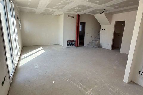 Villa a Verbania, Verbano Cusio Ossola, Verbania - € 420.000 | Ref: V000941 - foto 22