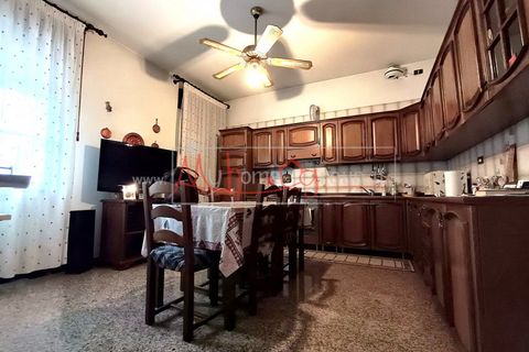 Villa a Selvazzano Dentro, Padua, Selvazzano Dentro - € 250.000 | Ref: V066-S - foto 6