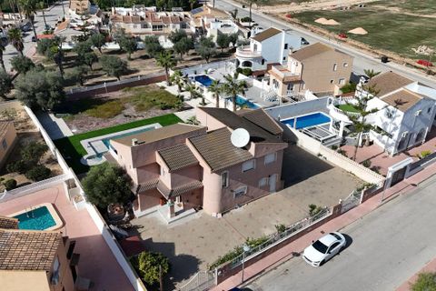 Villa a Benijofar, Alicante, Benijofar - € 699.950 | Ref: MLSC8743131 - foto 4