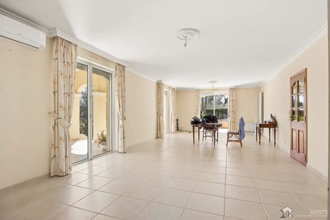 Villa i Antibes, Alpes-Maritimes, Antibes - € 1.695.000 | Ref: HH-16117805 - foto 3