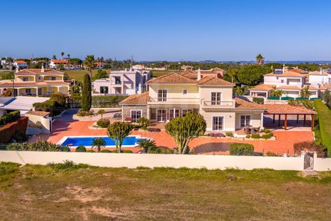 Villa i Lagoa, Faro, Lagoa - € 1.775.000 | Ref: V31088 - foto 2