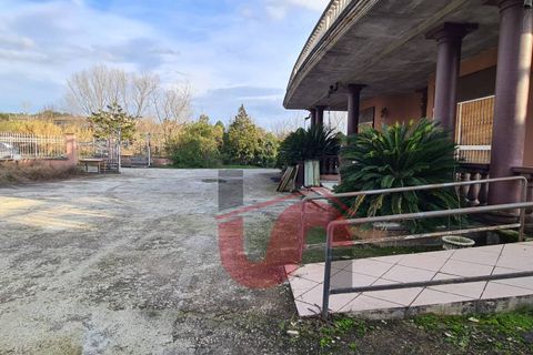 Erhvervsejendom i Benevento, Benevento, Benevento - € 365.000 | Ref: AA39404 - foto 4