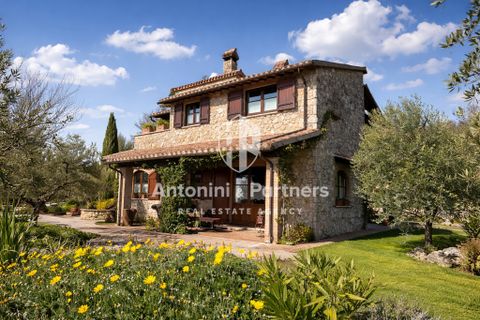 Villa i Gualdo Cattaneo, Perugia, Gualdo Cattaneo - € 950.000 | Ref: 73936 - foto 6