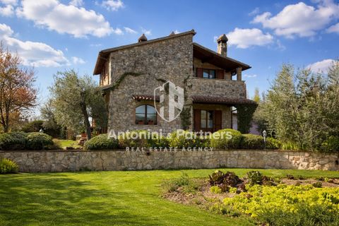 Villa i Gualdo Cattaneo, Perugia, Gualdo Cattaneo - € 950.000 | Ref: 73936 - foto 9